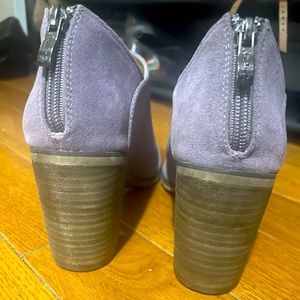 Suede light purple booties